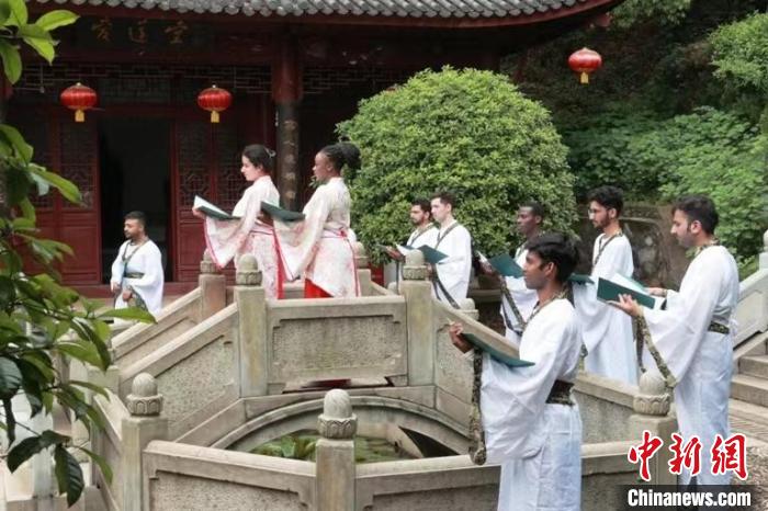 120余名在华留学生江西九江感受中华传统文化魅力