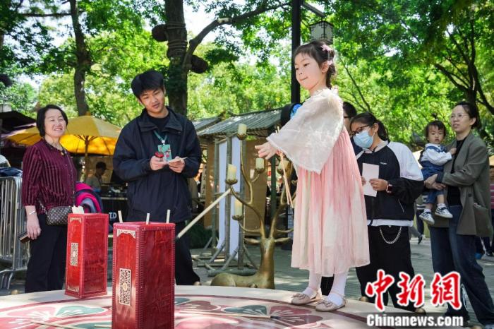 “南戏故里”浙江温州打造戏曲市集 传统文化带动旅游热