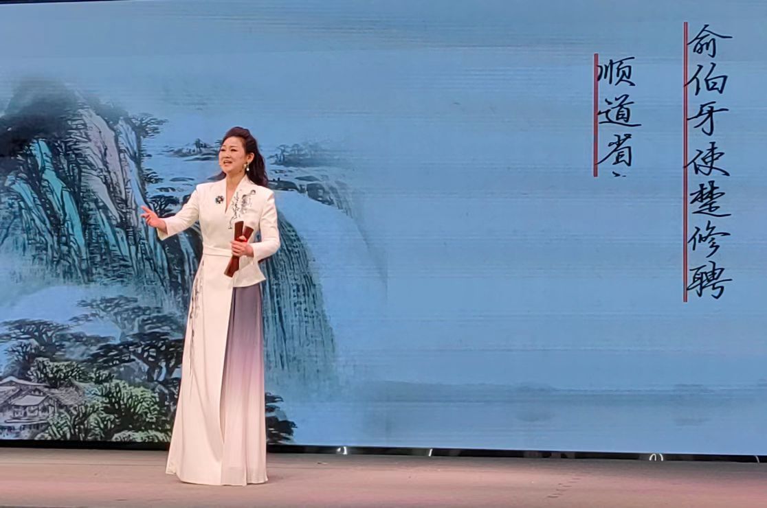 武汉说唱团举办高校曲艺专场演出 让优秀传统文化“拥抱”年轻人